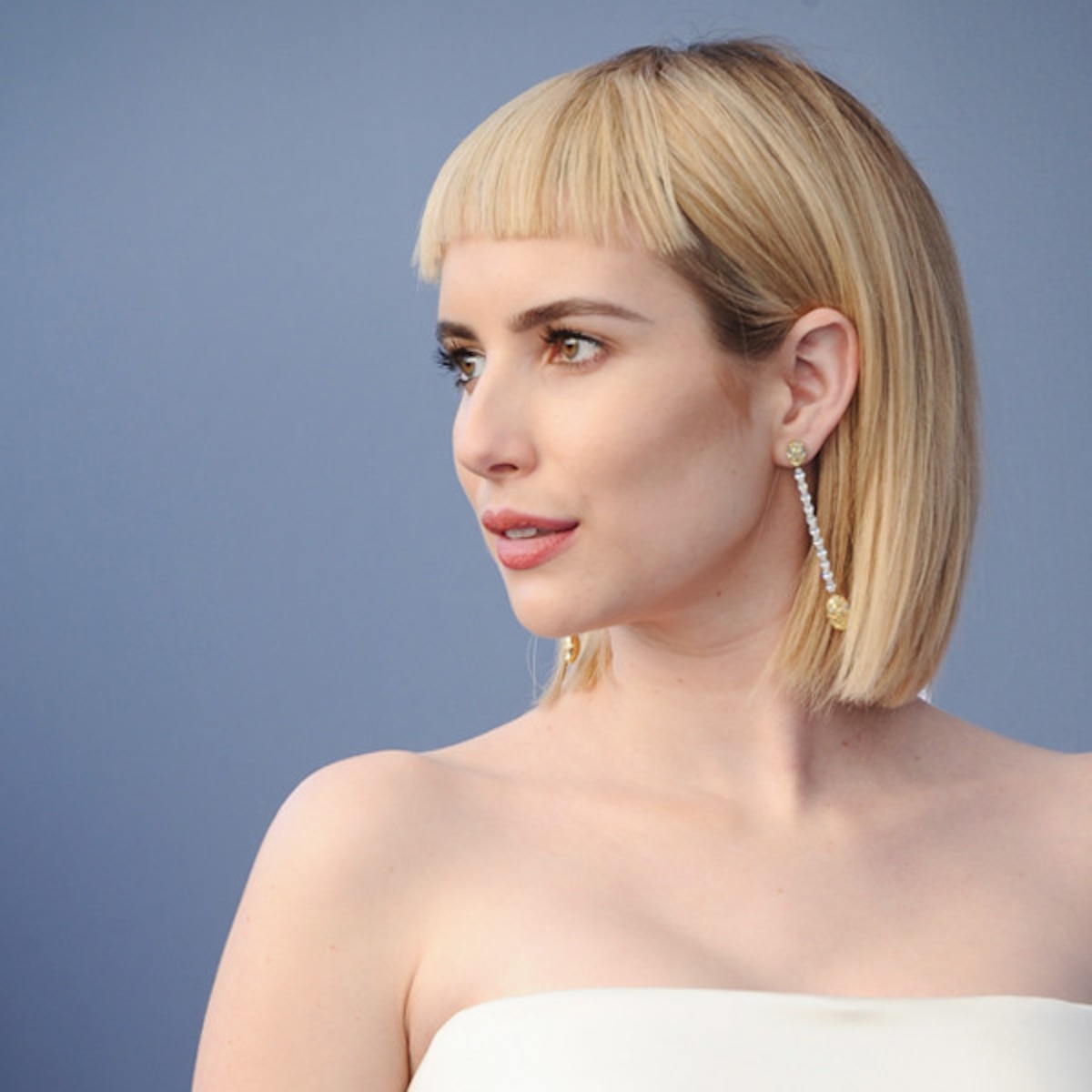 Blonde Emma Roberts 2018 Wallpapers