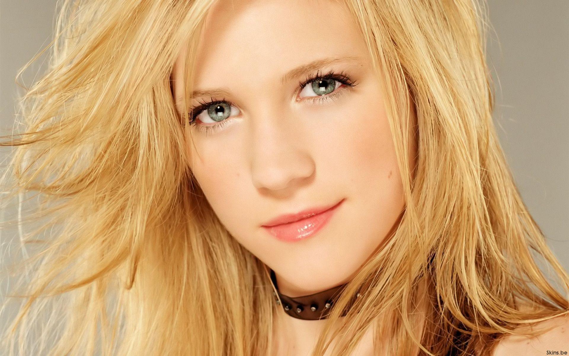 Brittany Snow Wallpapers