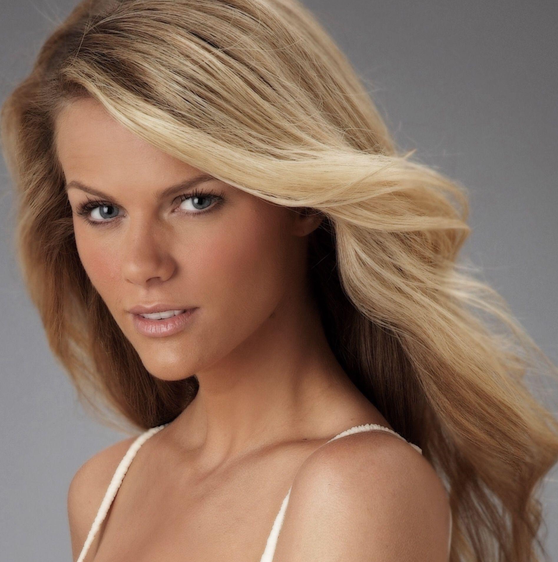 Brooklyn Decker Wallpapers