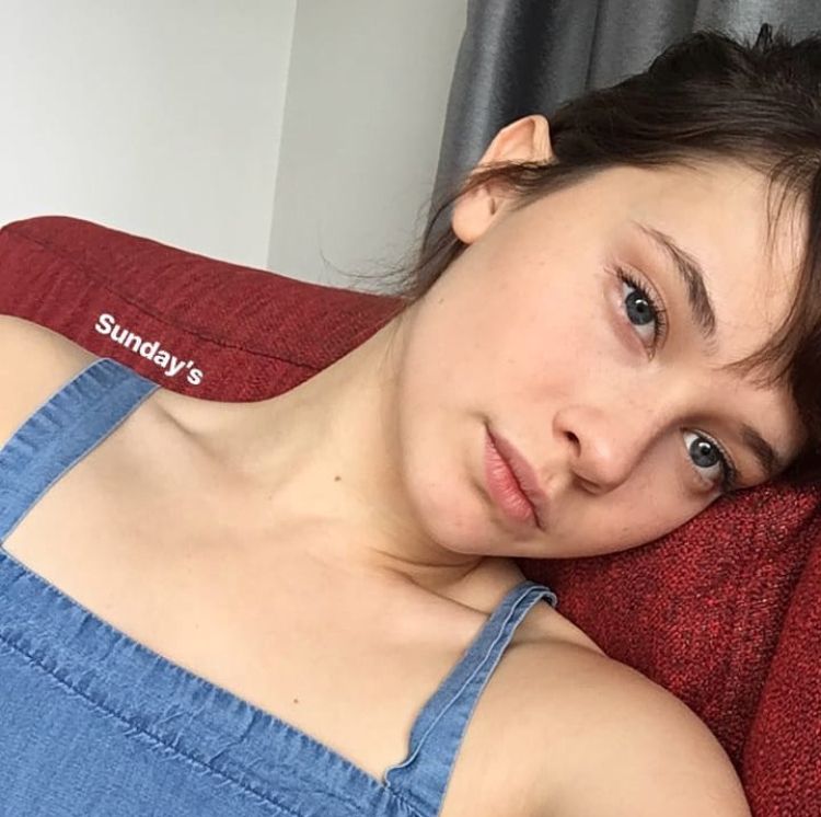 Cailee Spaeny Wallpapers