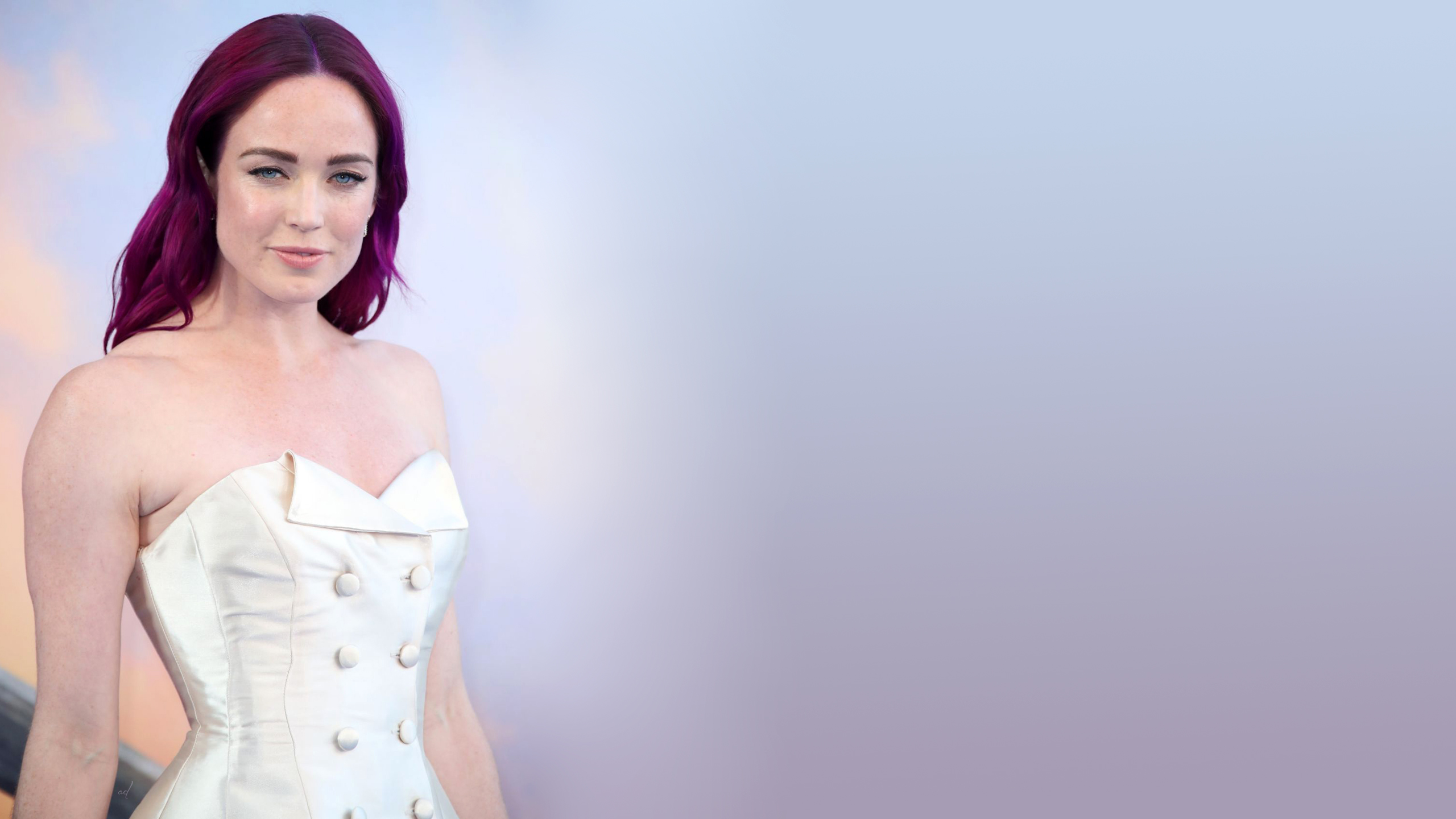 Caity Lotz Wallpapers