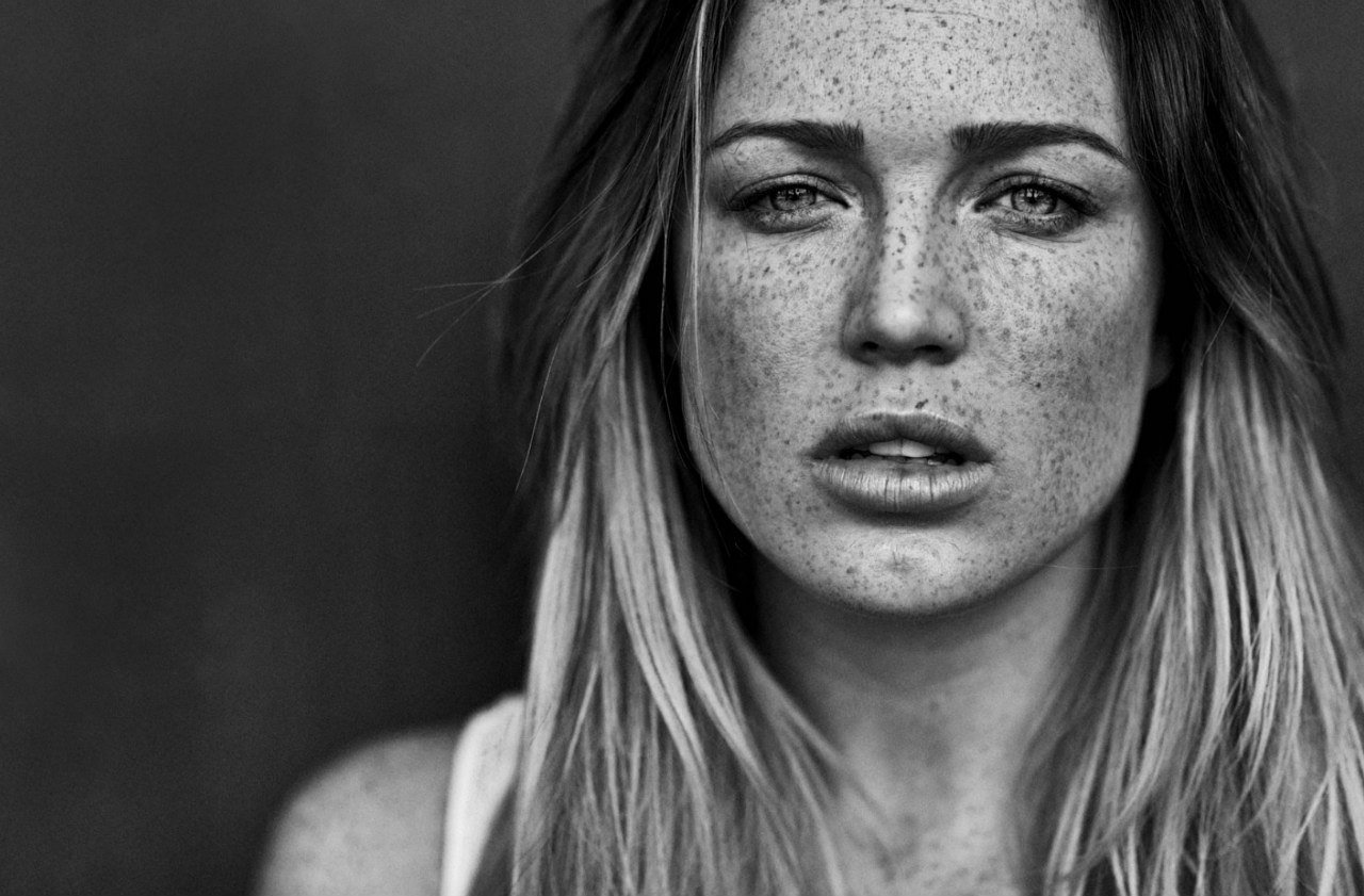 Caity Lotz Portrait Wallpapers