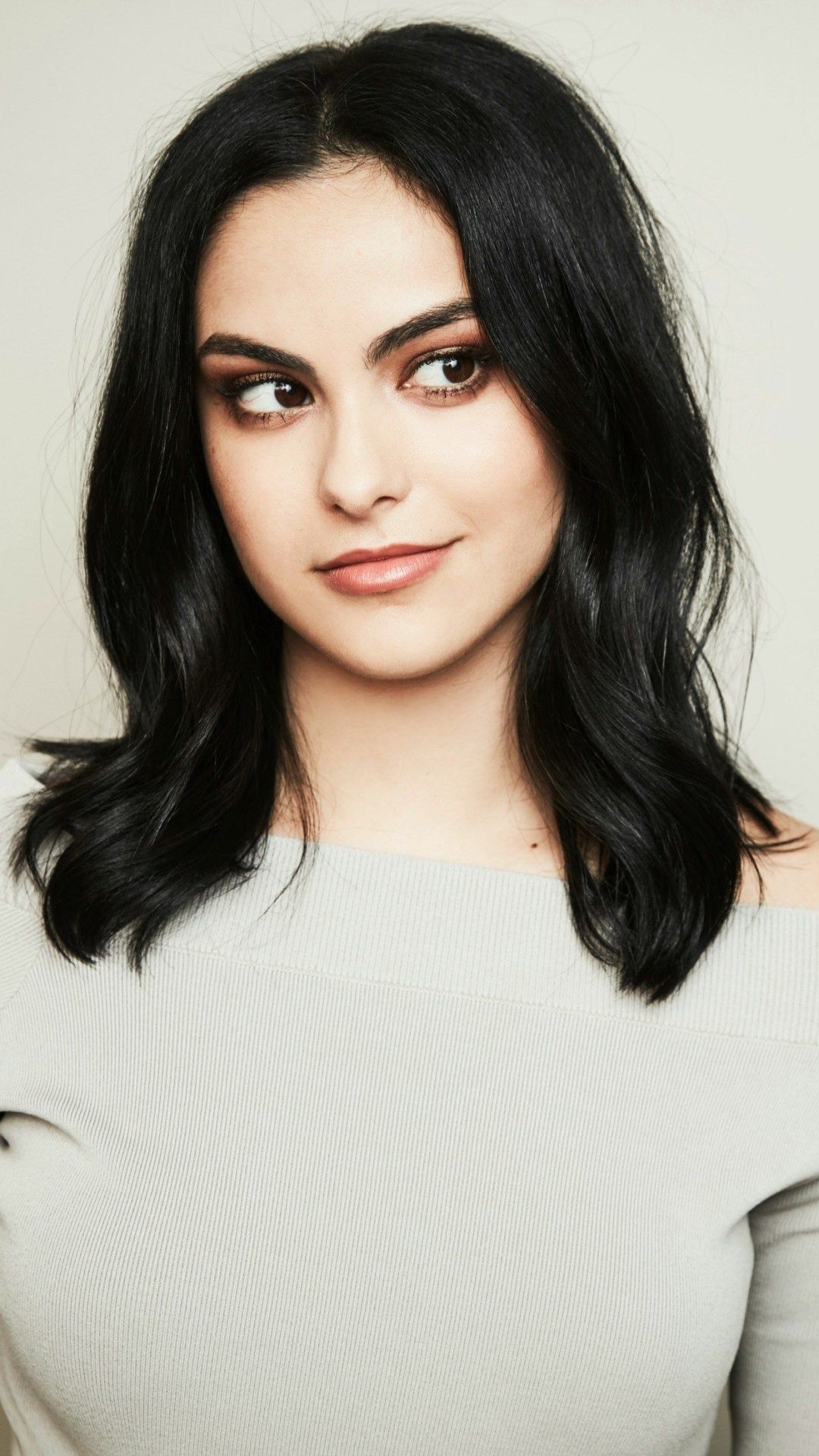 Camila Mendes Black And White Wallpapers