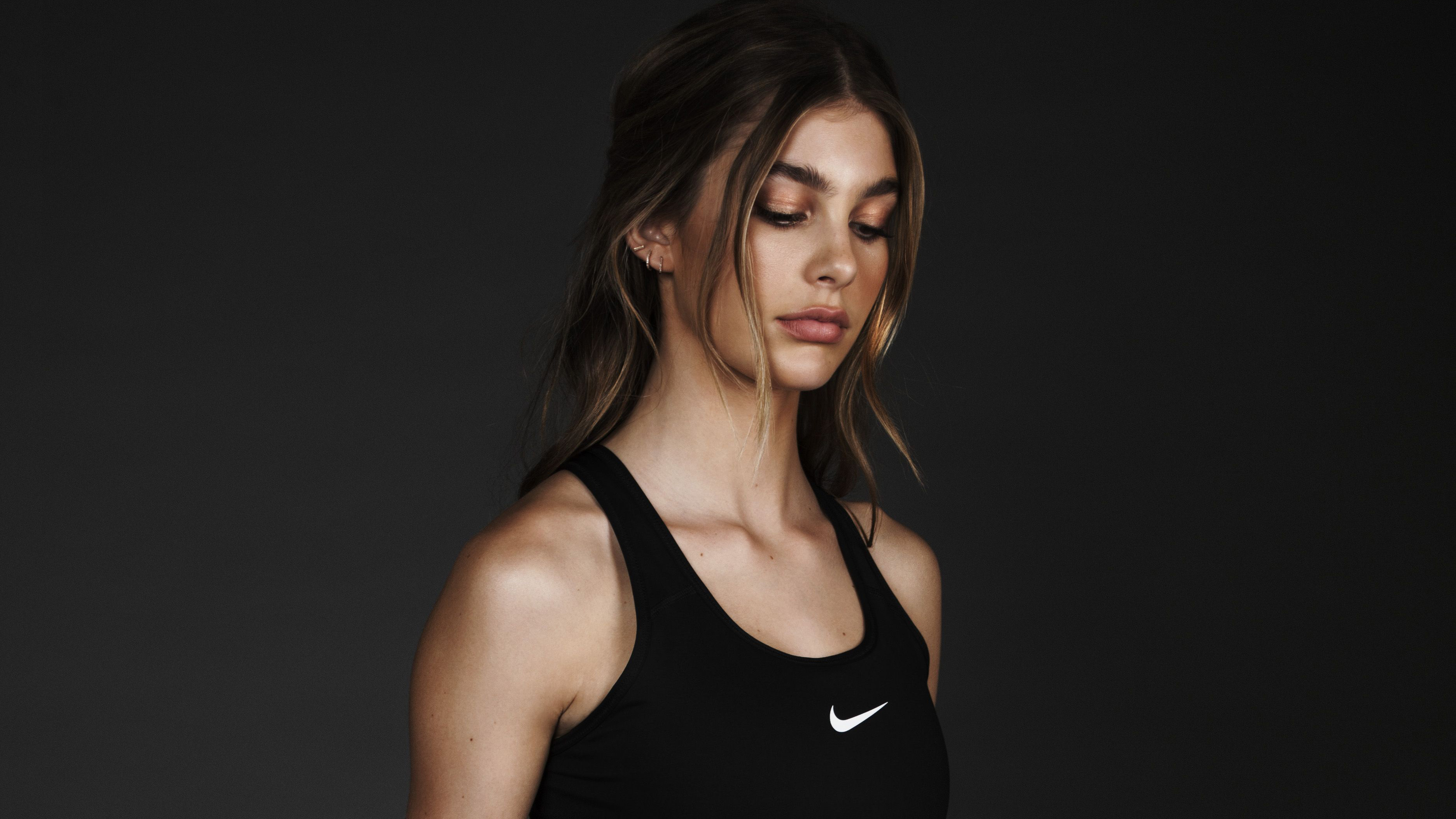 Camila Morrone 4K Wallpapers