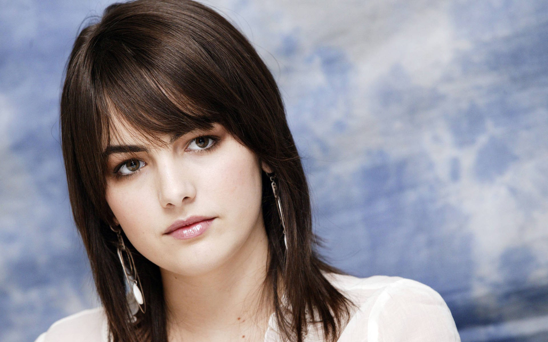 Camilla Belle Wallpapers