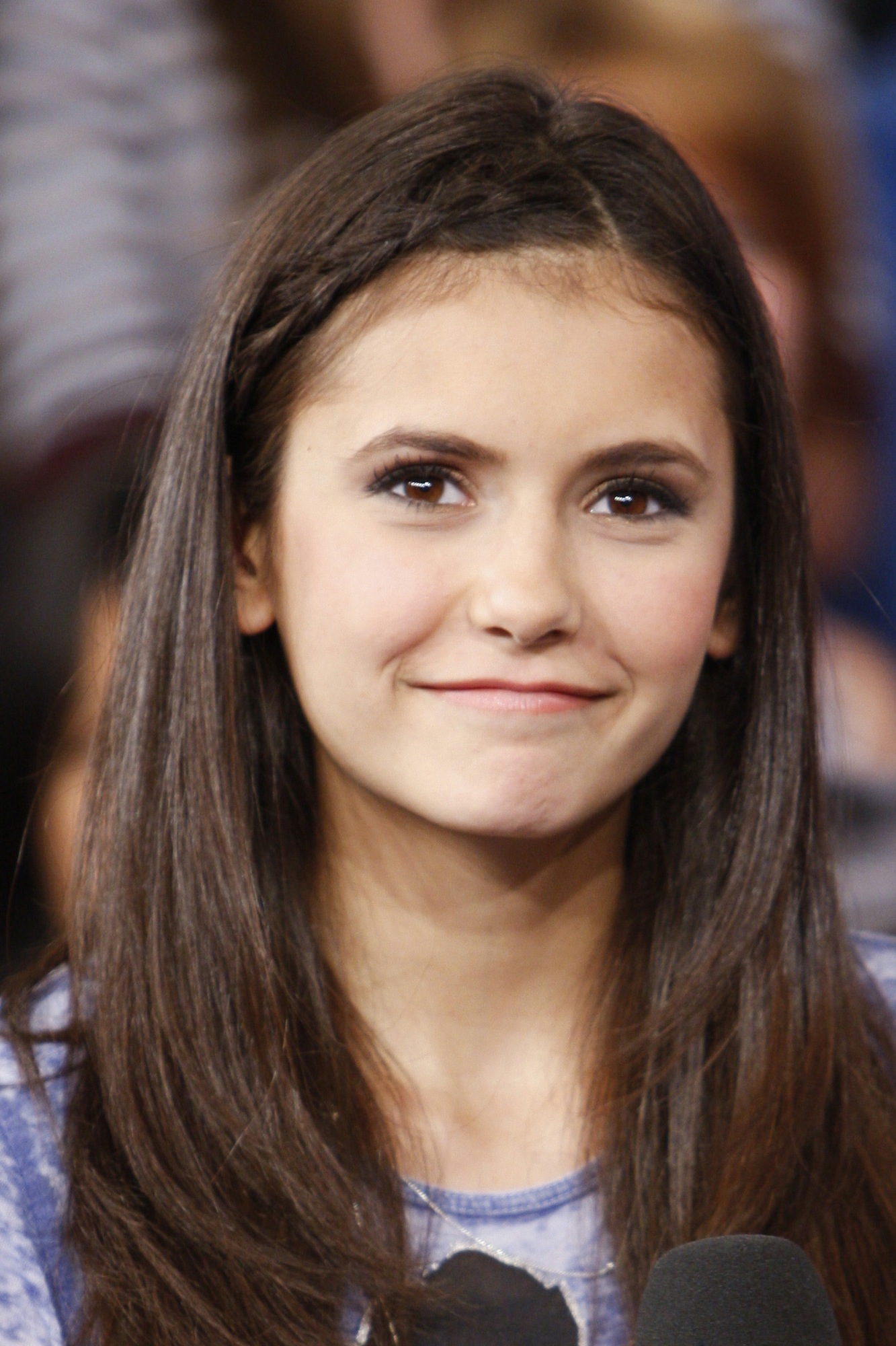 Canadian Nina Dobrev Make-up Wallpapers