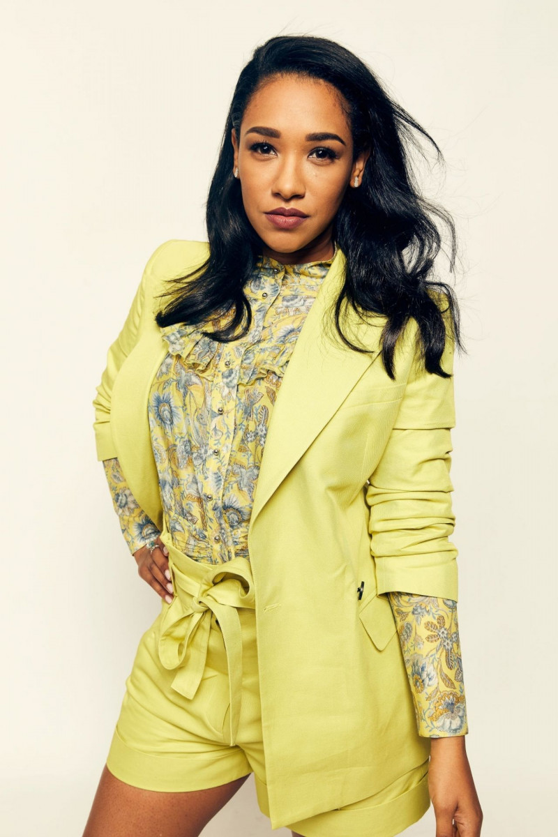 Candice Patton Wallpapers