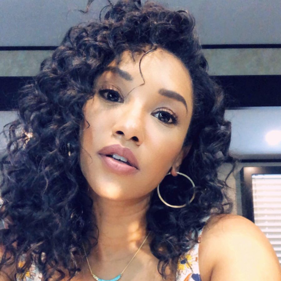 Candice Patton 2019 Wallpapers