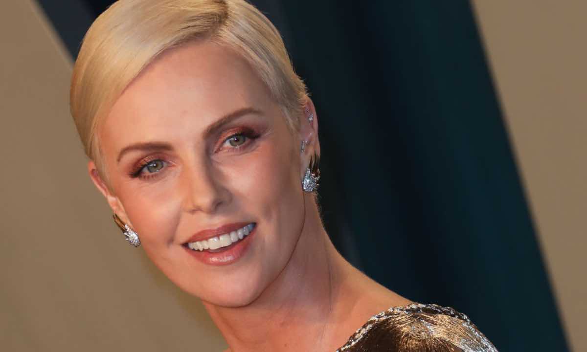 Charlize Theron Dior 2020 Wallpapers