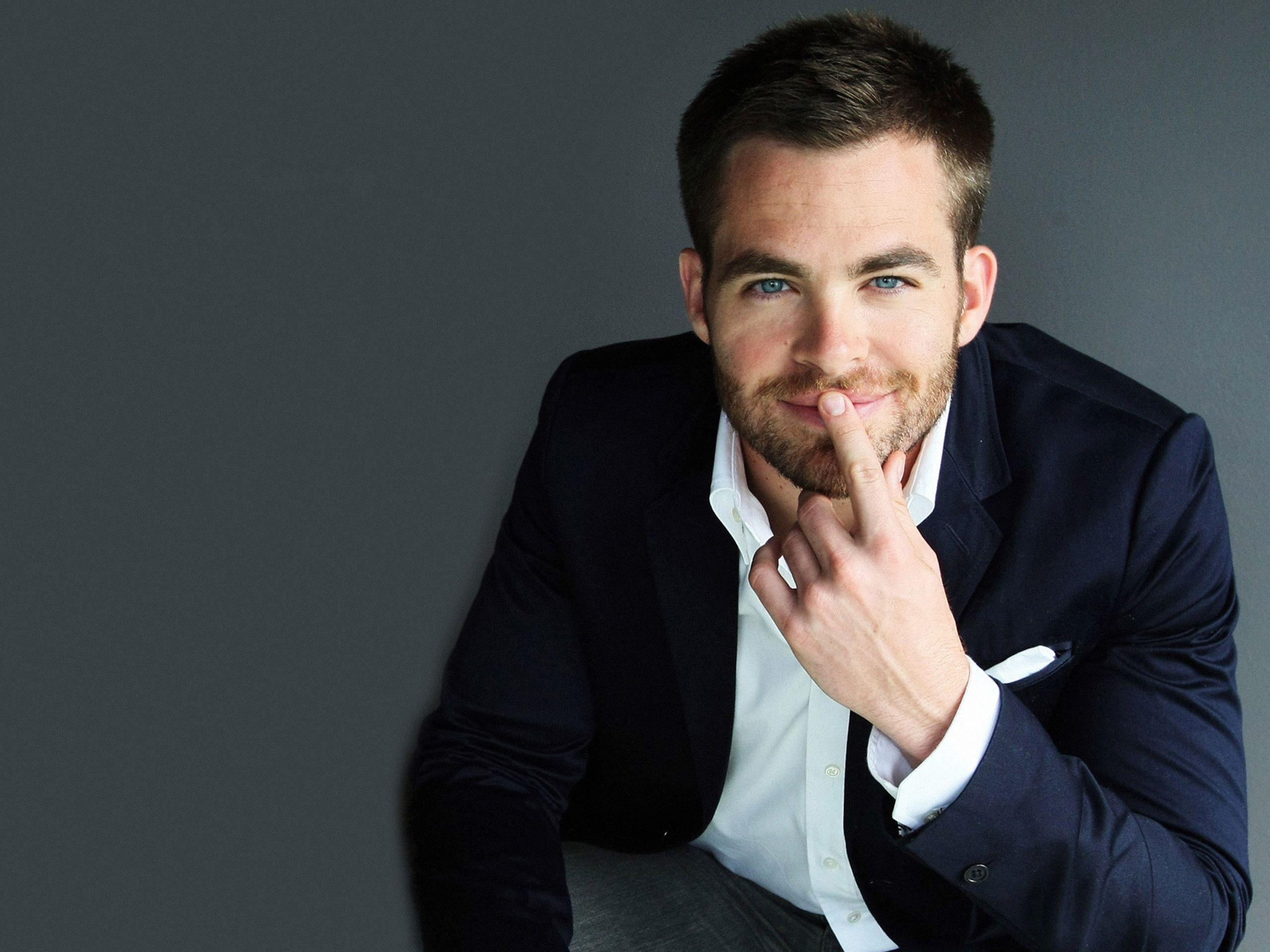 Chris Pine Latest Photoshoot Wallpapers