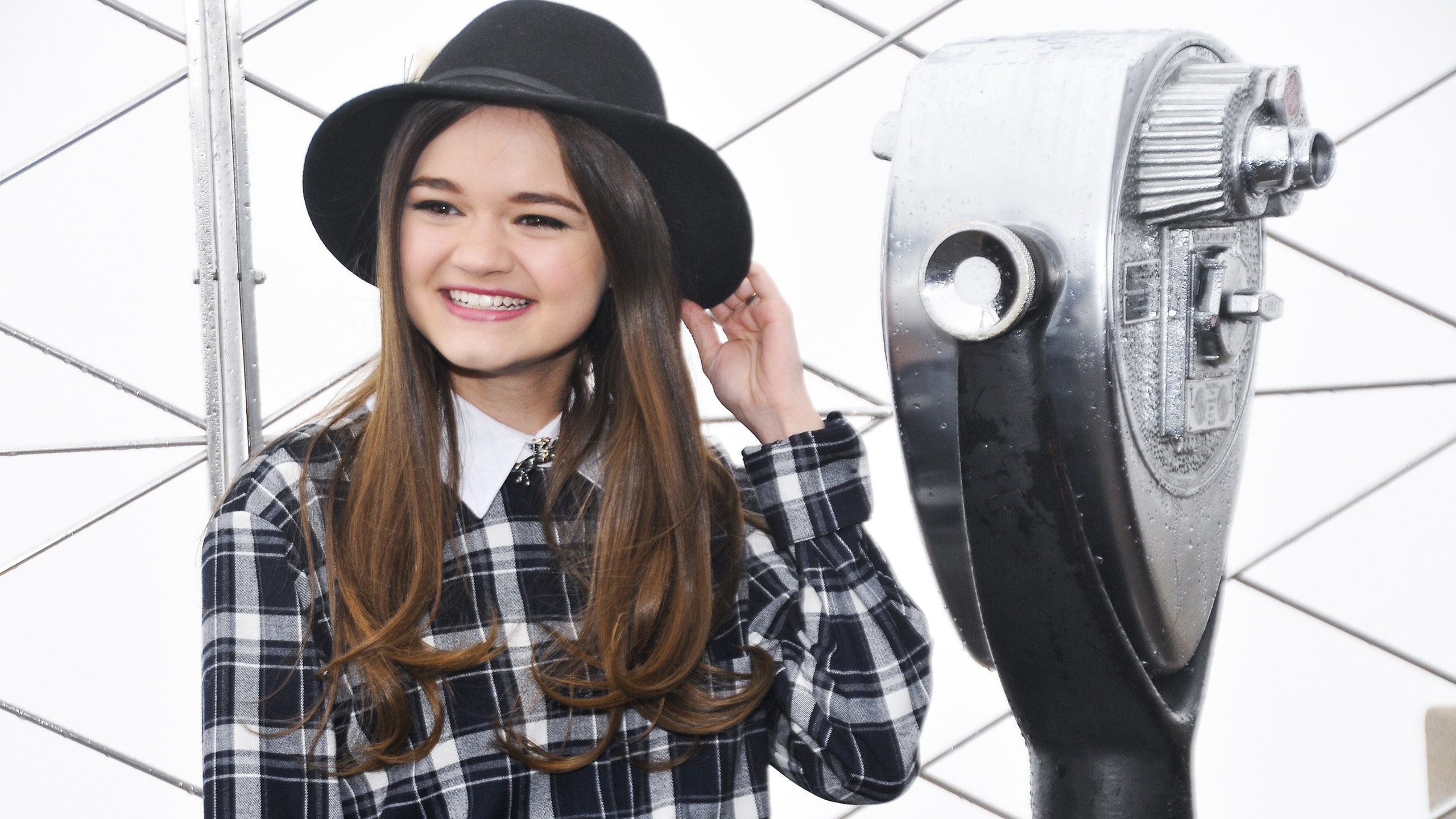 Ciara Bravo 2020 Wallpapers