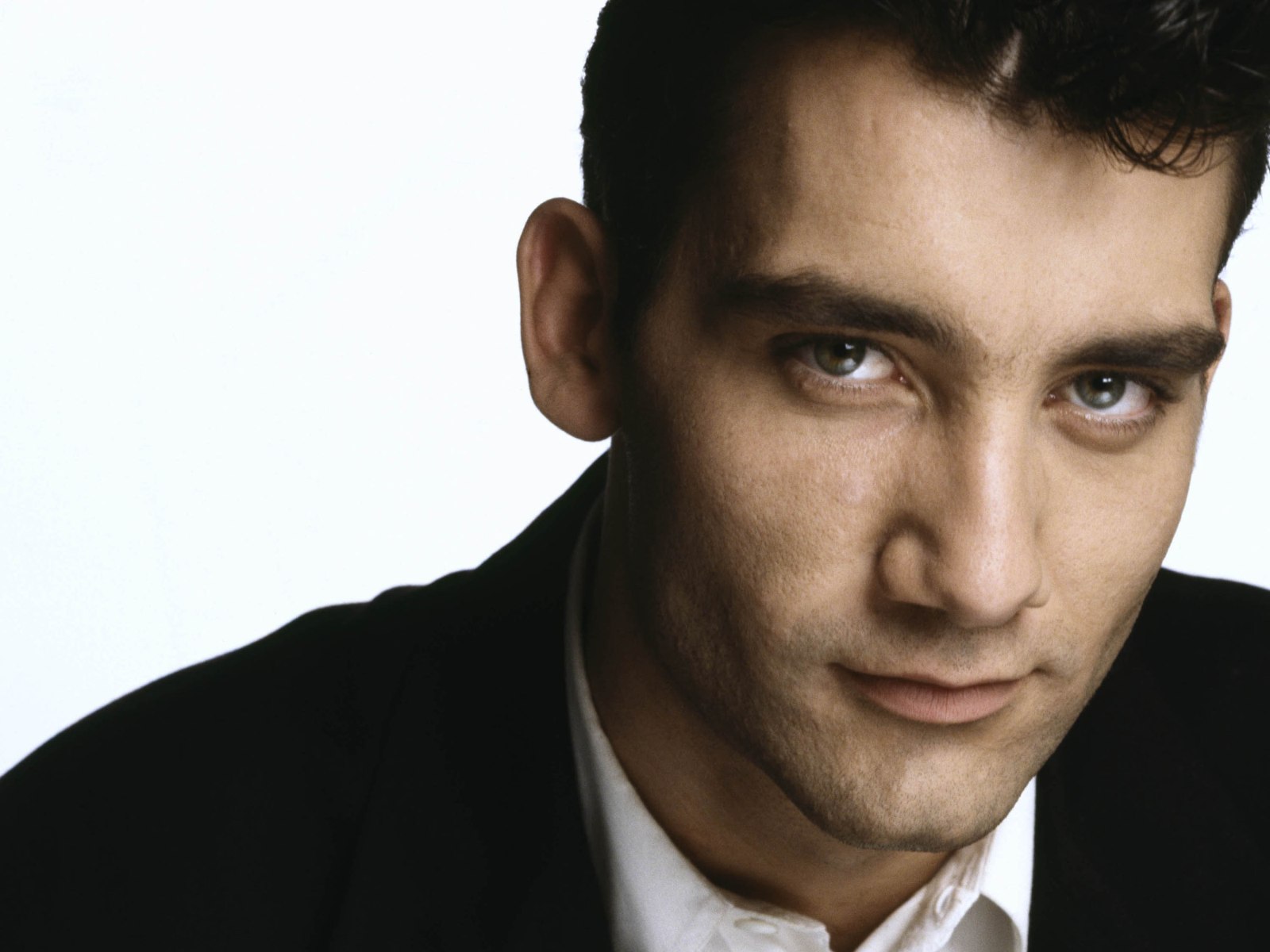 Clive Owen Wallpapers