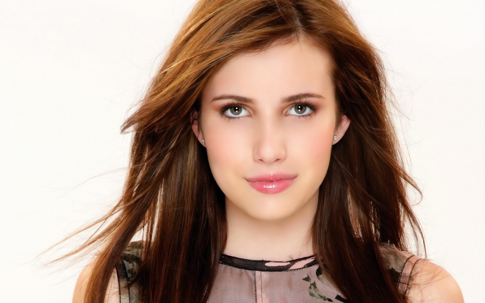 Cute Emma Roberts Wallpapers