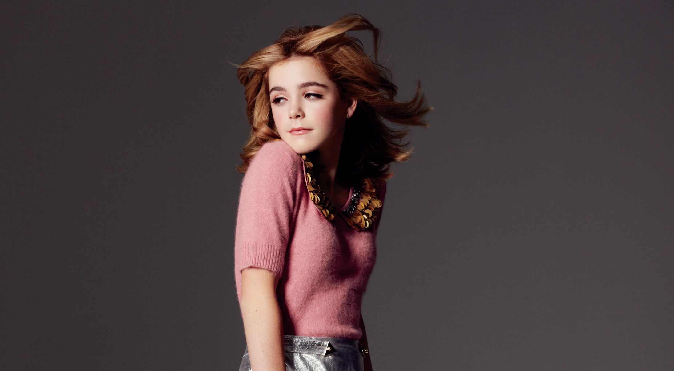 Cute Kiernan Shipka Actress Photoshoot Wallpapers