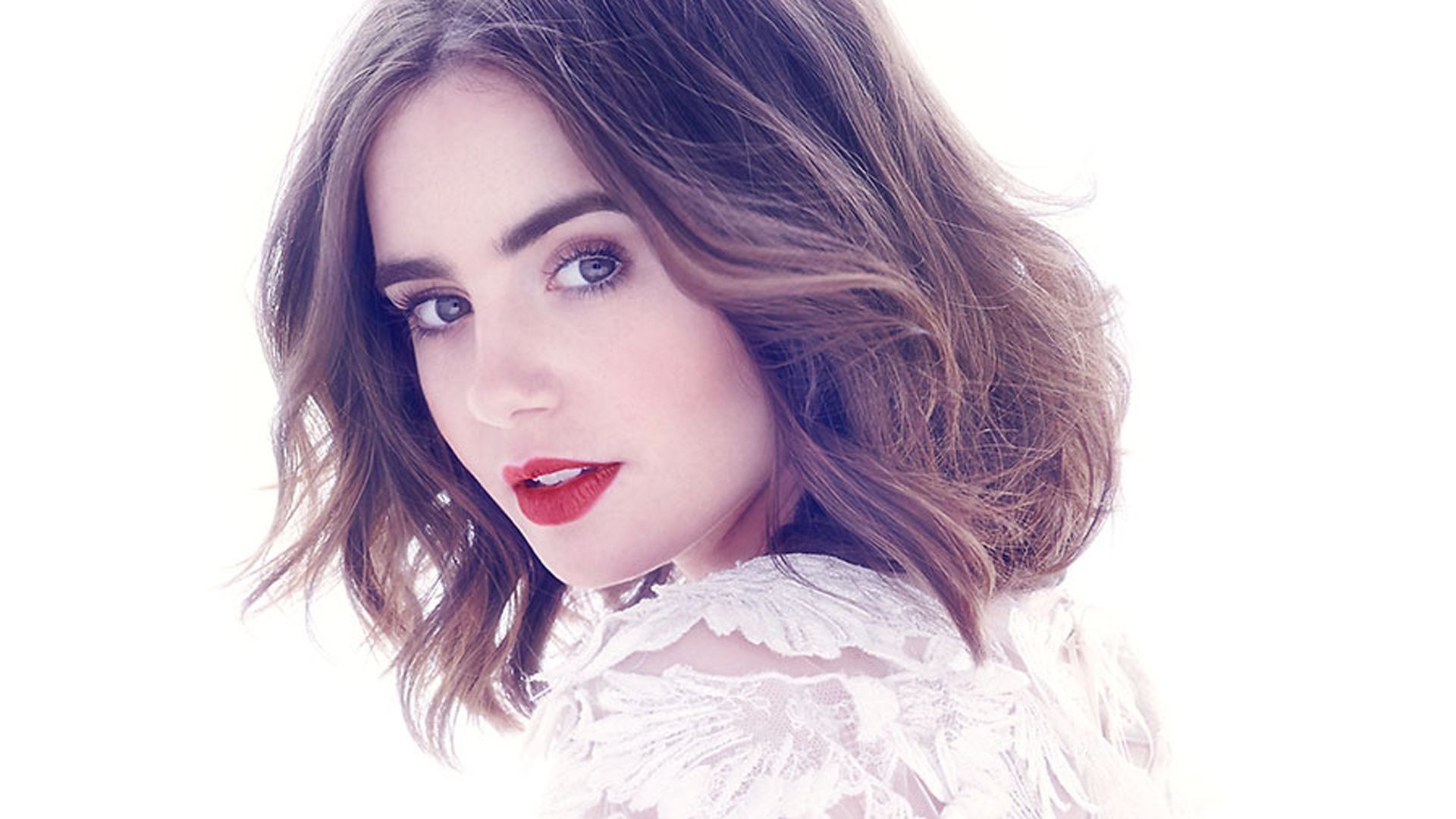 Cute Lily Collins Wallpapers