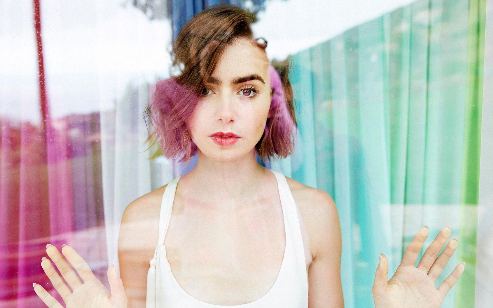 Cute Lily Collins 2017 Wallpapers