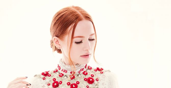 Cute Madelaine Petsch Wallpapers