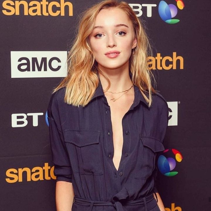 Cute Phoebe Dynevor Wallpapers