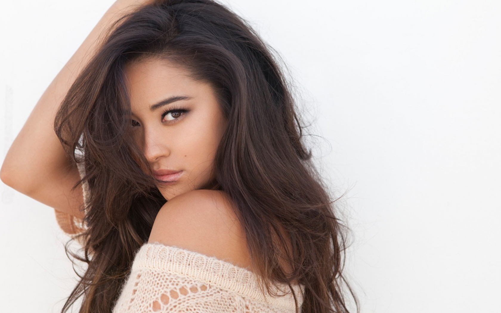 Cute Shay Mitchell 2018 Wallpapers