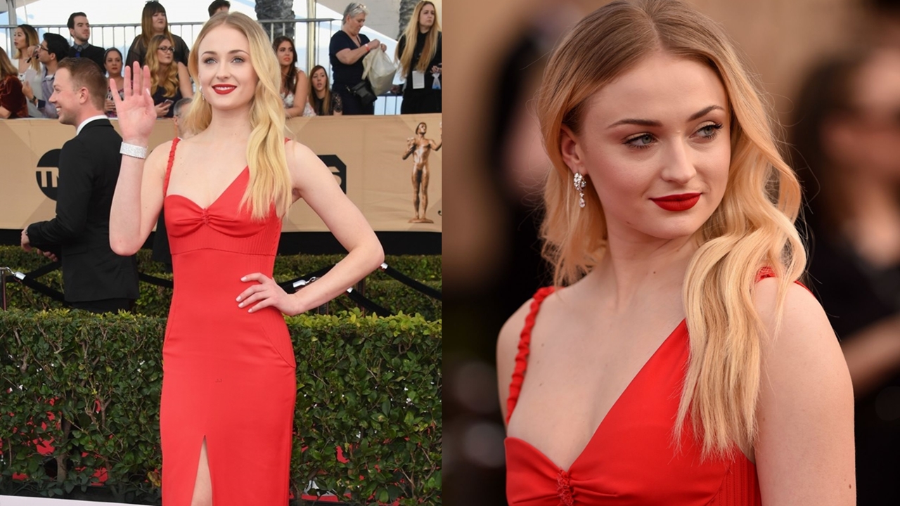 Cute Sophie Turner Black Dress Wallpapers