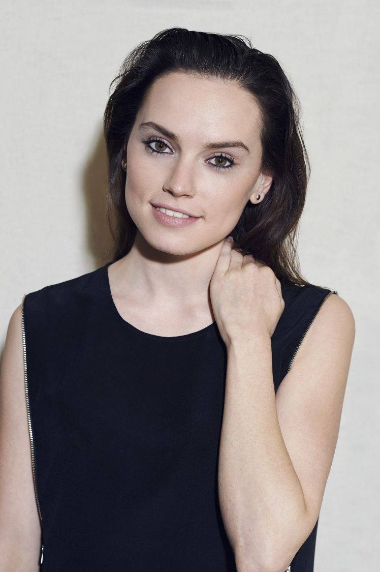 Daisy Ridley Actress Wallpapers