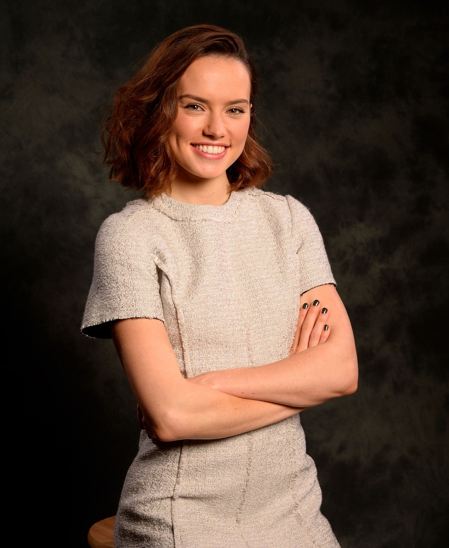 Daisy Ridley Smiling In Green Dress Wallpapers