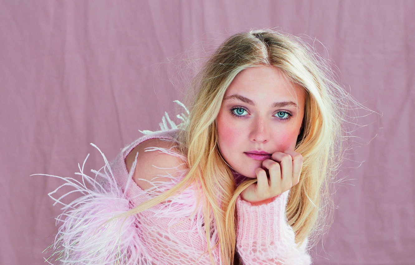 Dakota Fanning Wallpapers