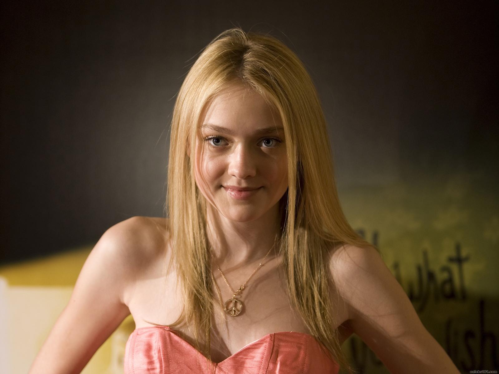 Dakota Fanning Wallpapers