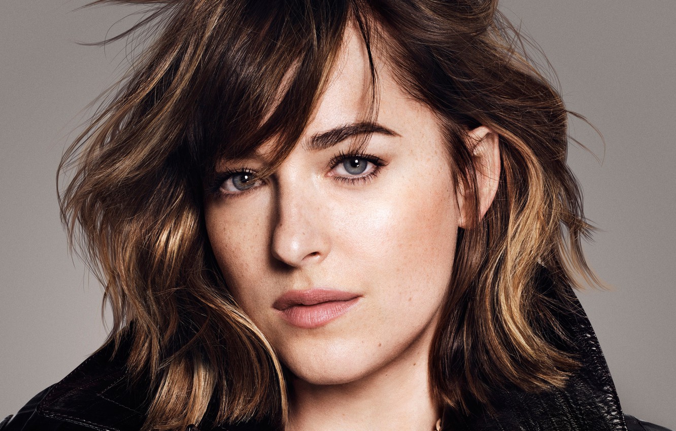 Dakota Johnson Face Close Up Wallpapers