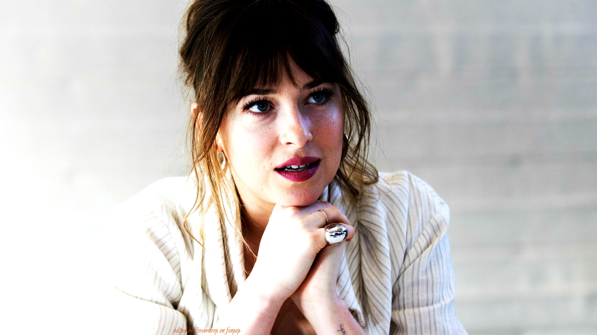 Dakota Johnson HD Beautiful Wallpapers