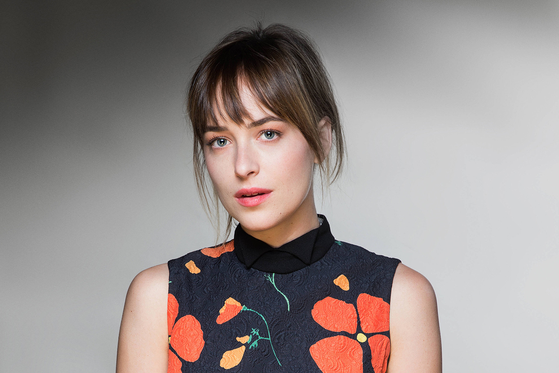 Dakota Johnson Hot Wallpapers