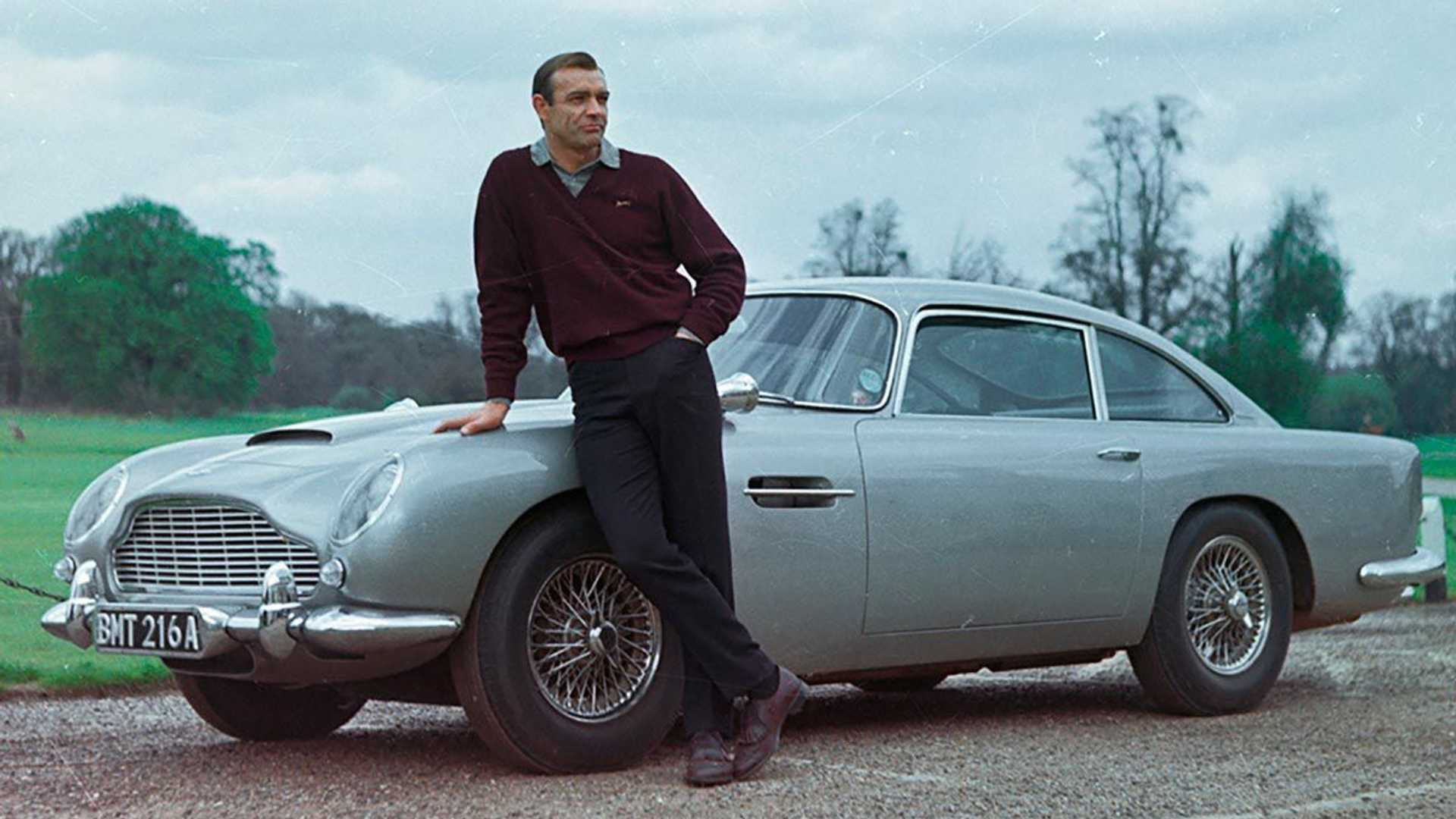 Daniel Craig 007 James Bond Aston Martin Car Wallpapers