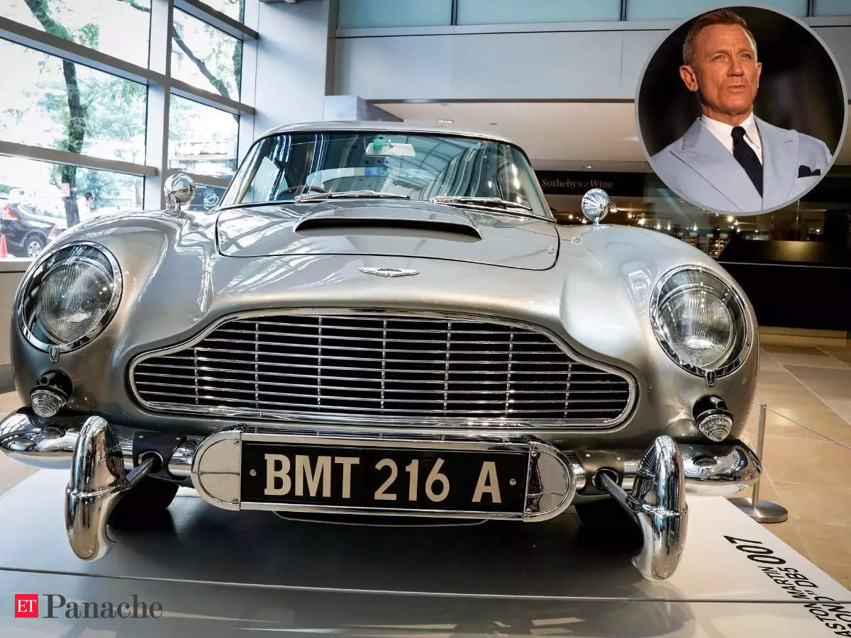 Daniel Craig 007 James Bond Aston Martin Car Photoshoot Wallpapers