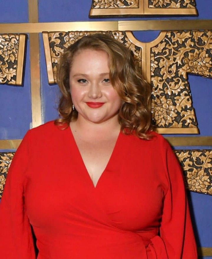 Danielle Macdonald Wallpapers