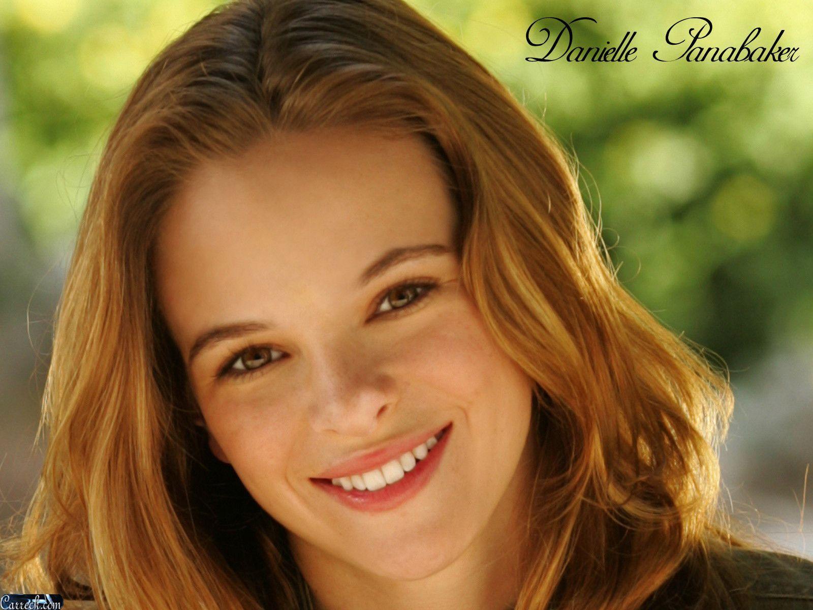 Danielle Panabaker Wallpapers