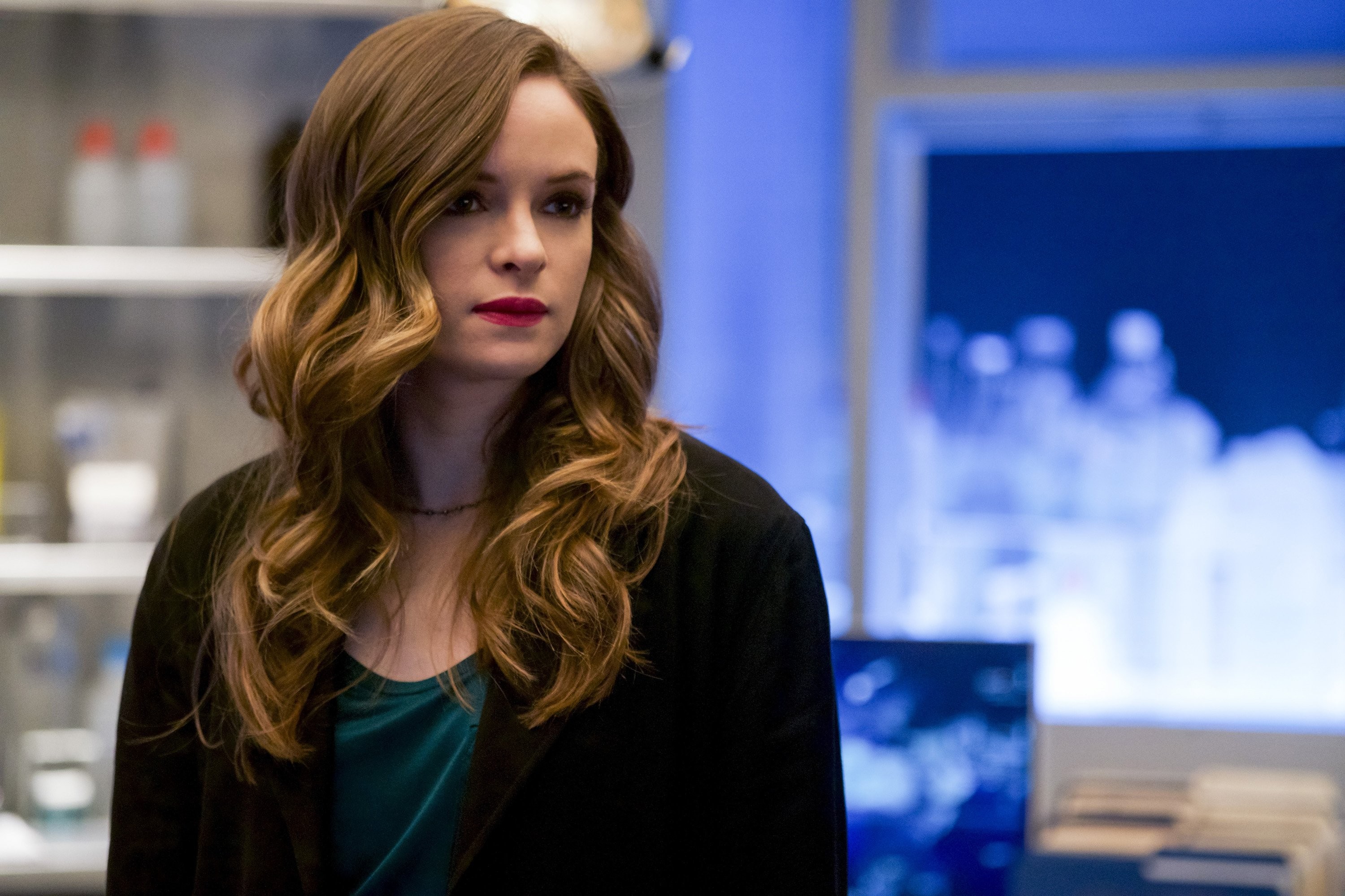 Danielle Panabaker Cute Wallpapers