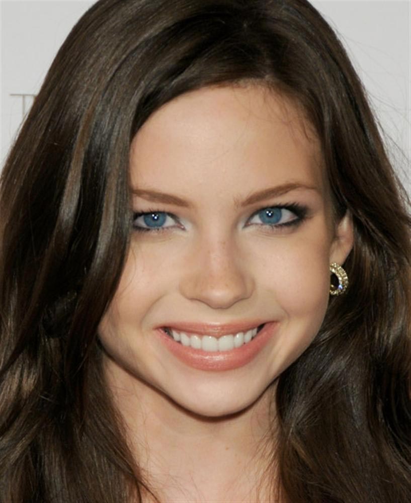 Daveigh Chase Wallpapers