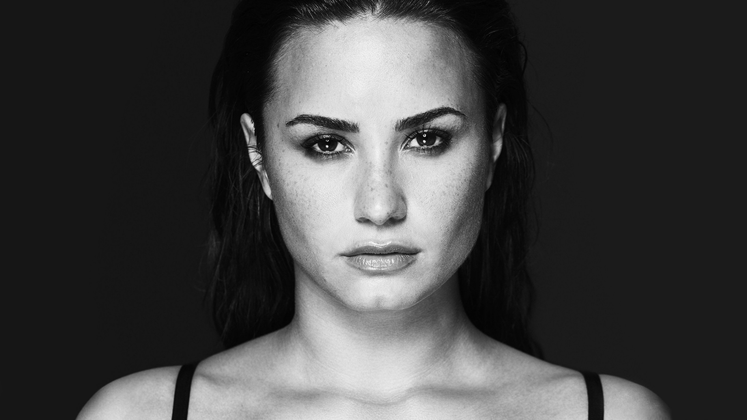 Demi Lovato Monochrome Wallpapers