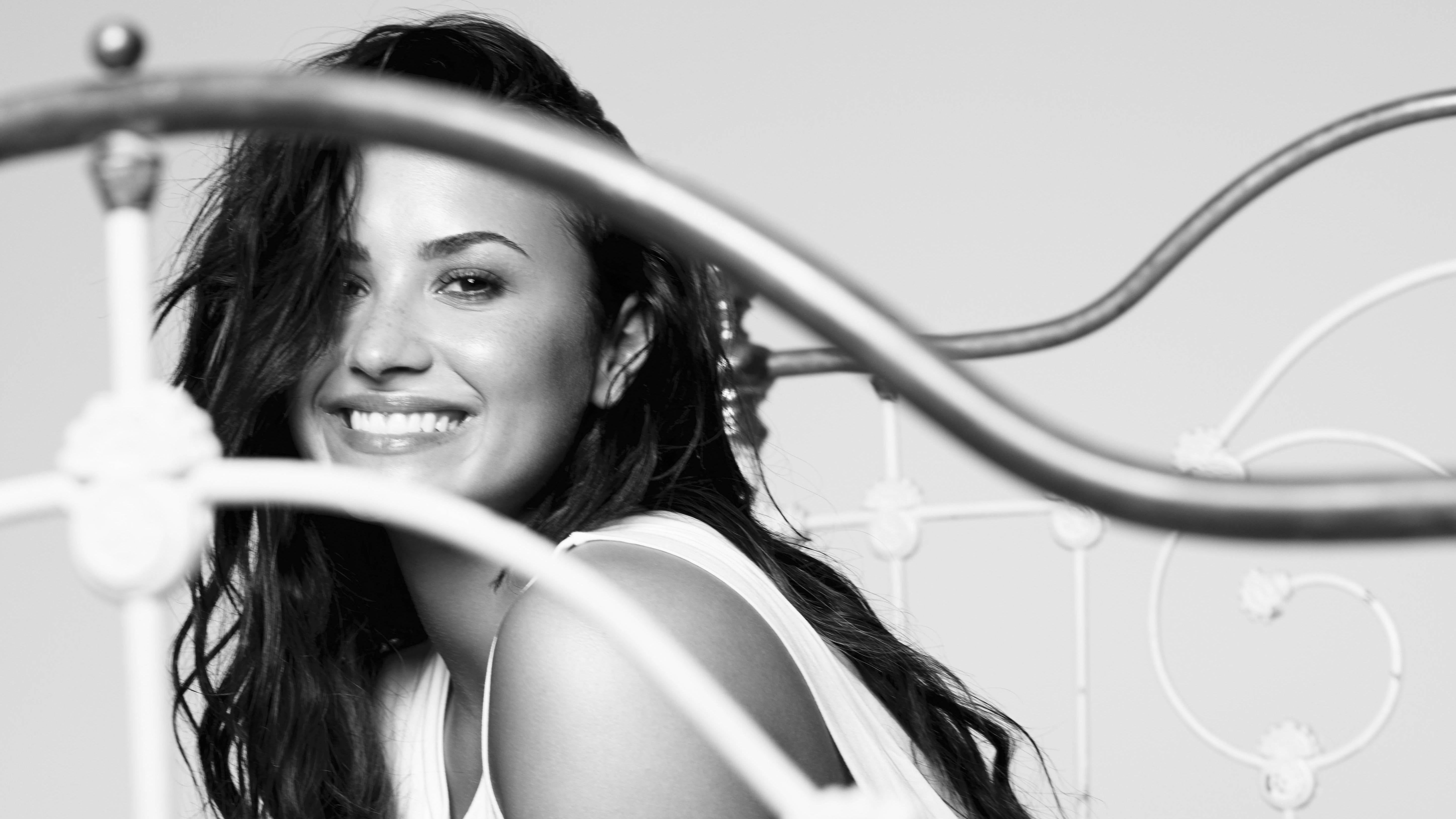 Demi Lovato Monochrome Wallpapers