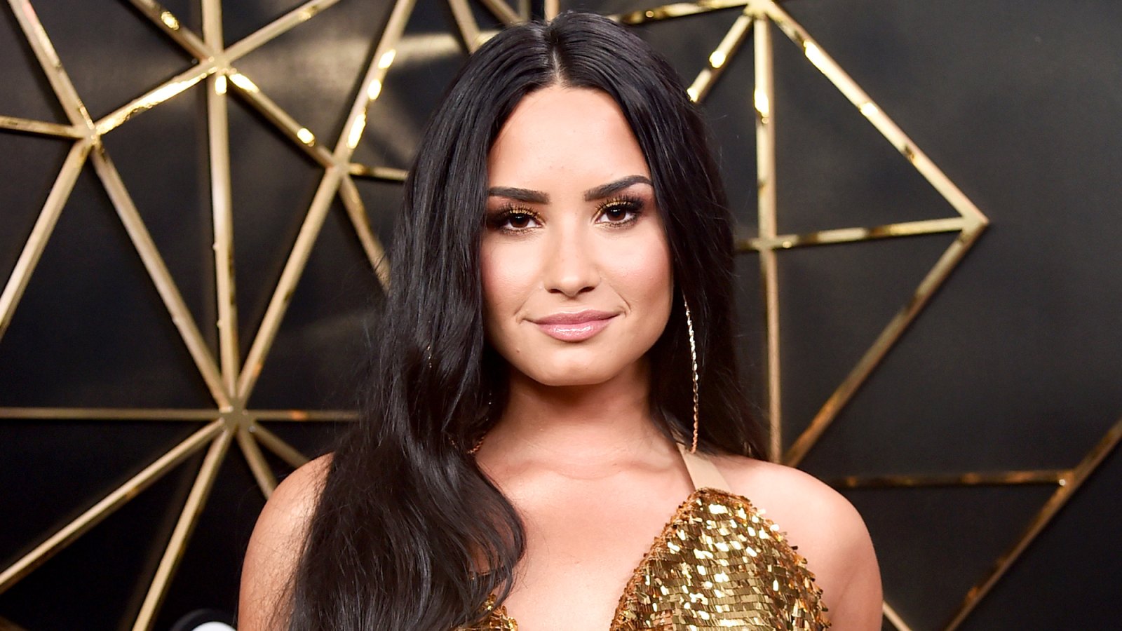 Demi Lovato Portrait 2018 Wallpapers