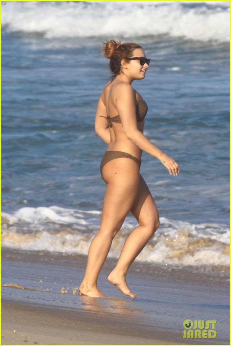 Demi Lovato Swimsuit Wallpapers