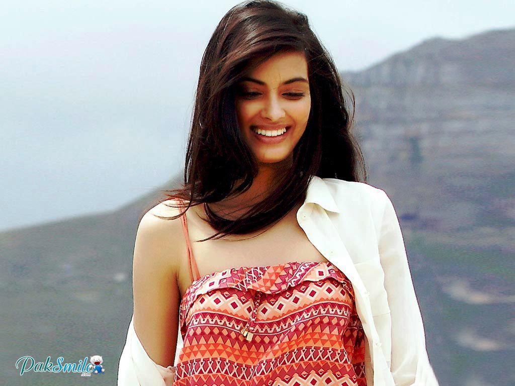 Diana Penty Wallpapers