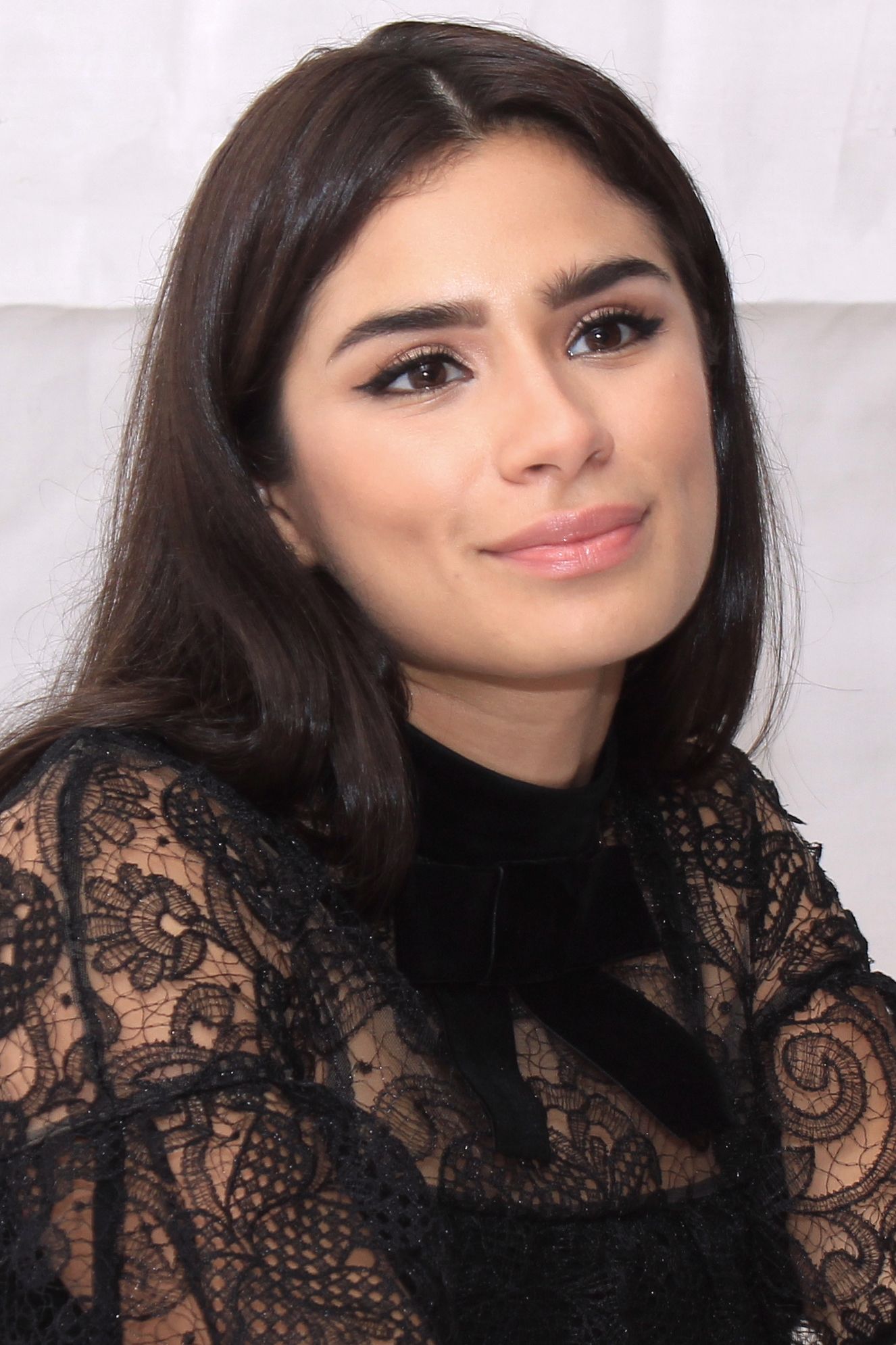 Diane Guerrero Wallpapers