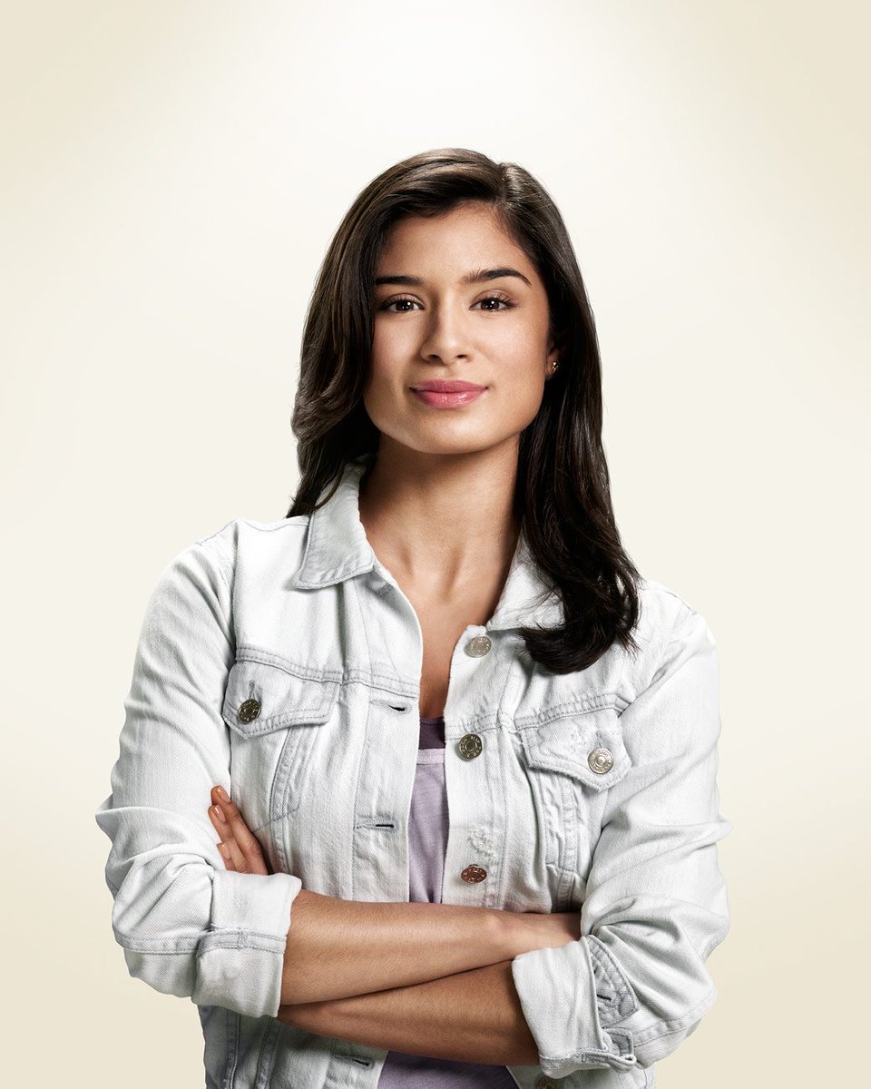 Diane Guerrero Wallpapers