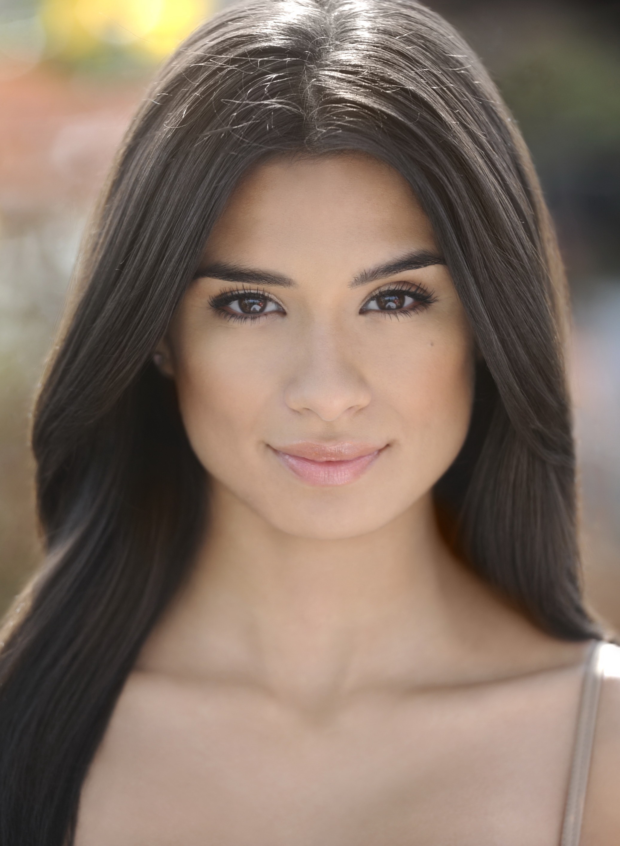 Diane Guerrero Wallpapers