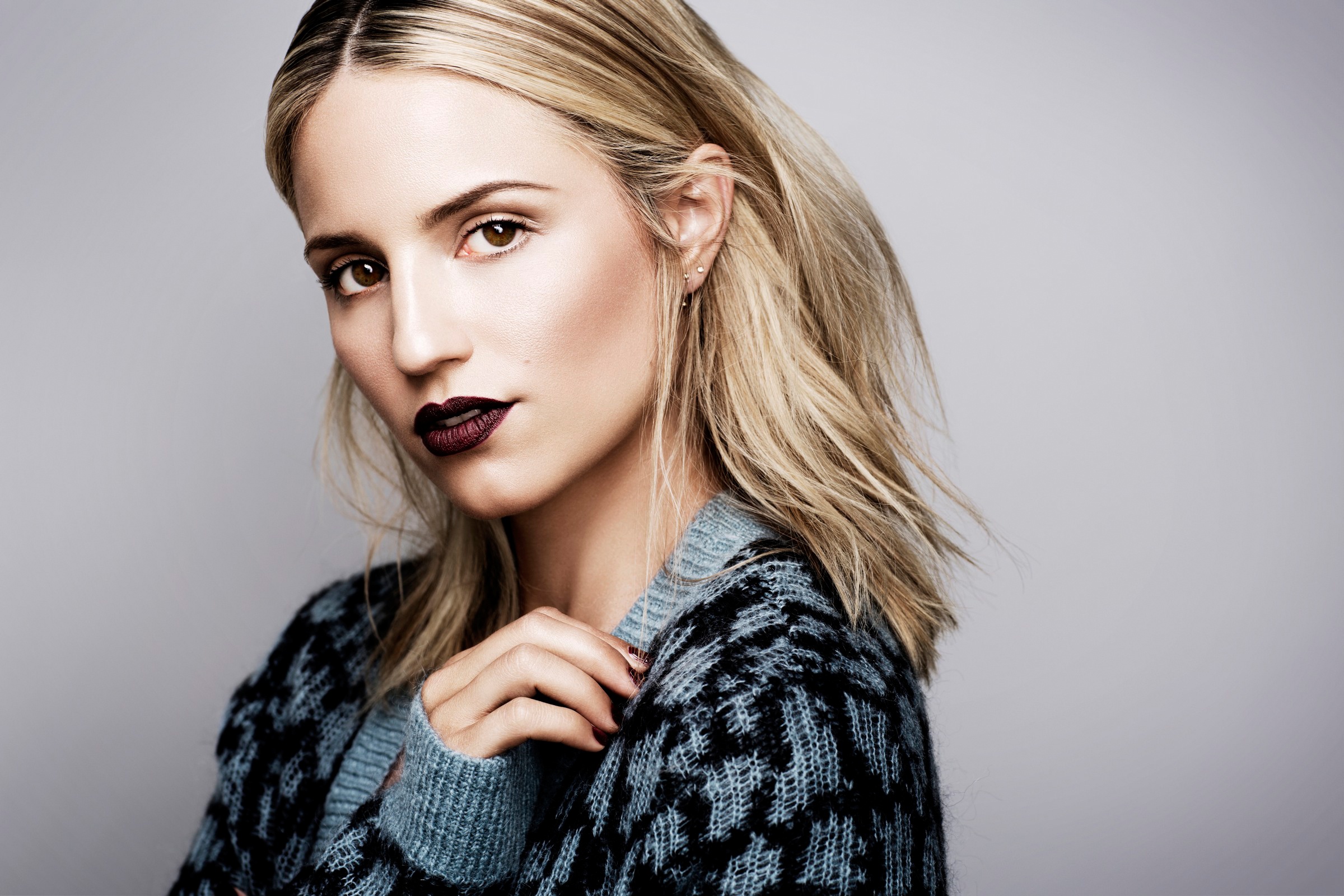 Dianna Agron 2017 Wallpapers