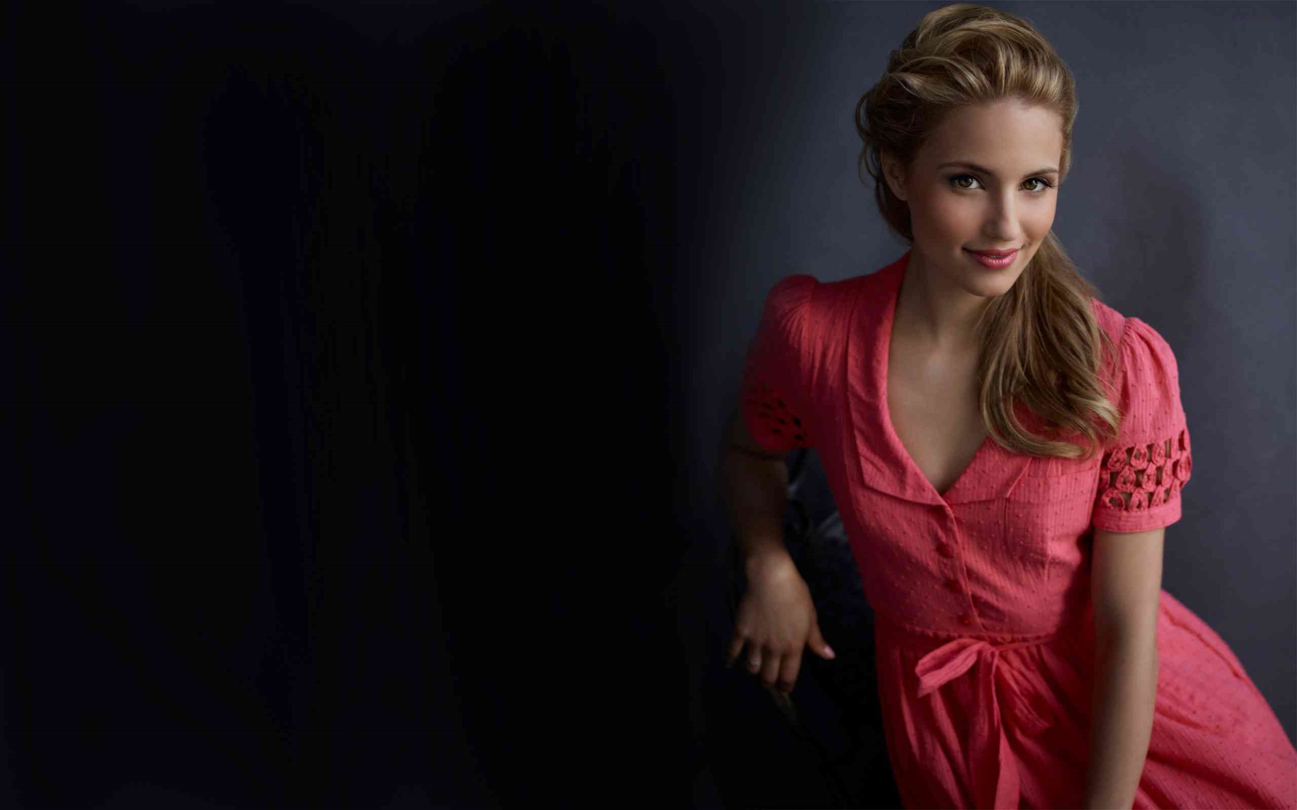 Dianna Agron 2017 Wallpapers