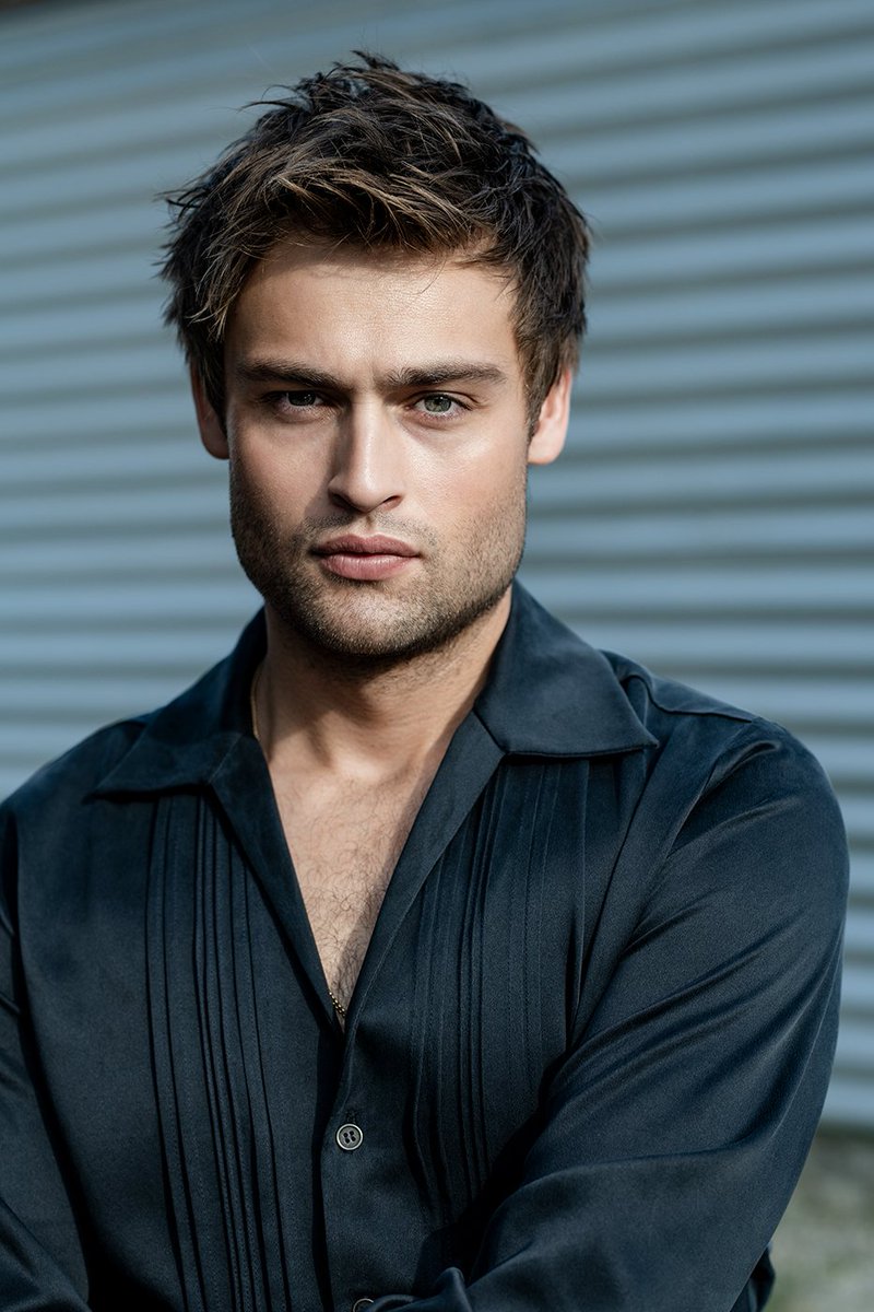 Douglas Booth Wallpapers