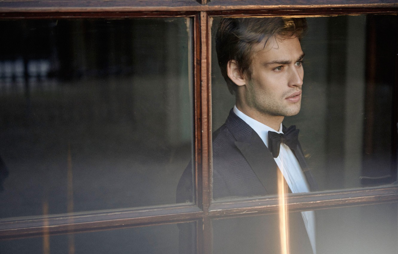 Douglas Booth Wallpapers