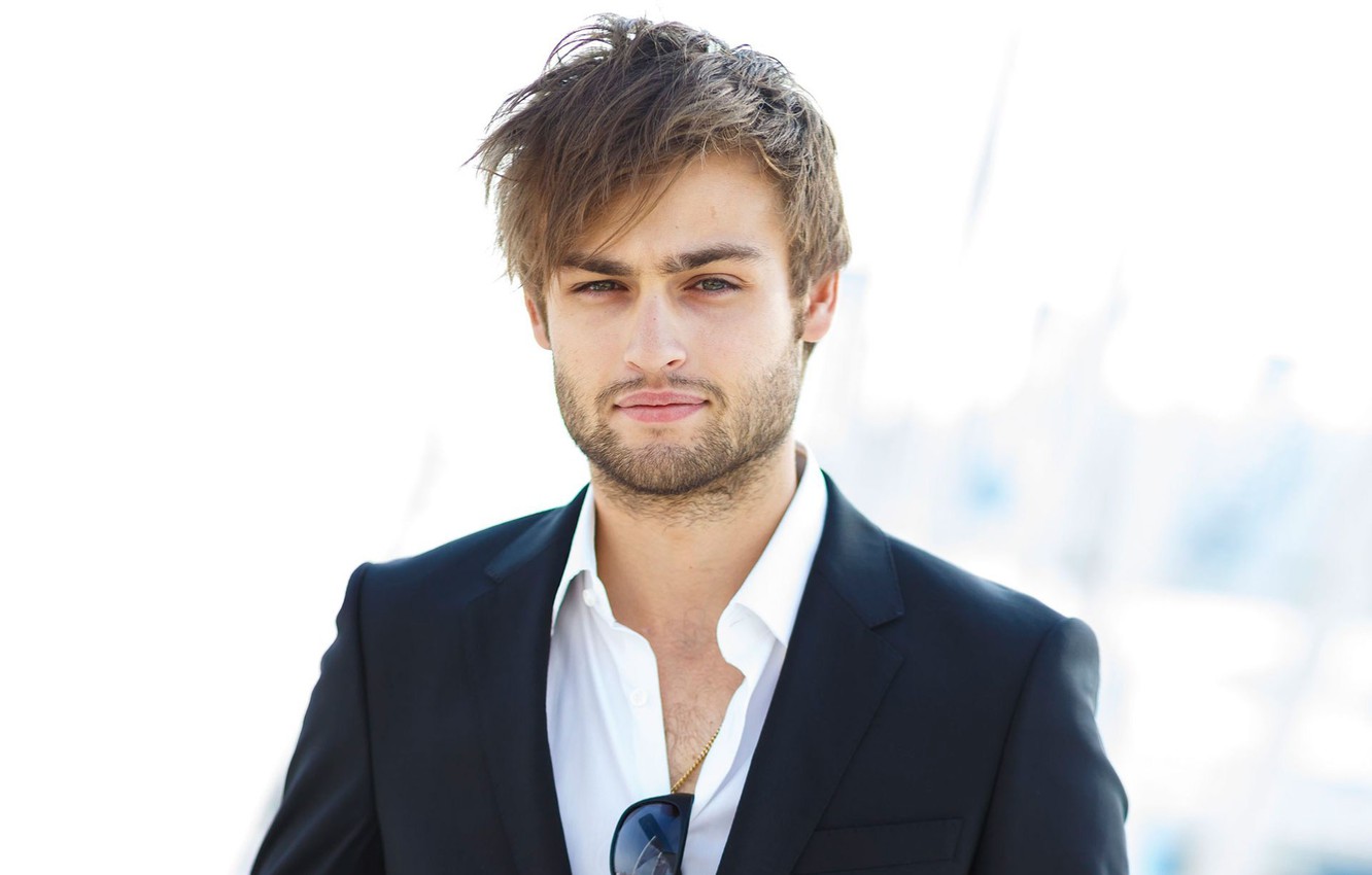 Douglas Booth Wallpapers